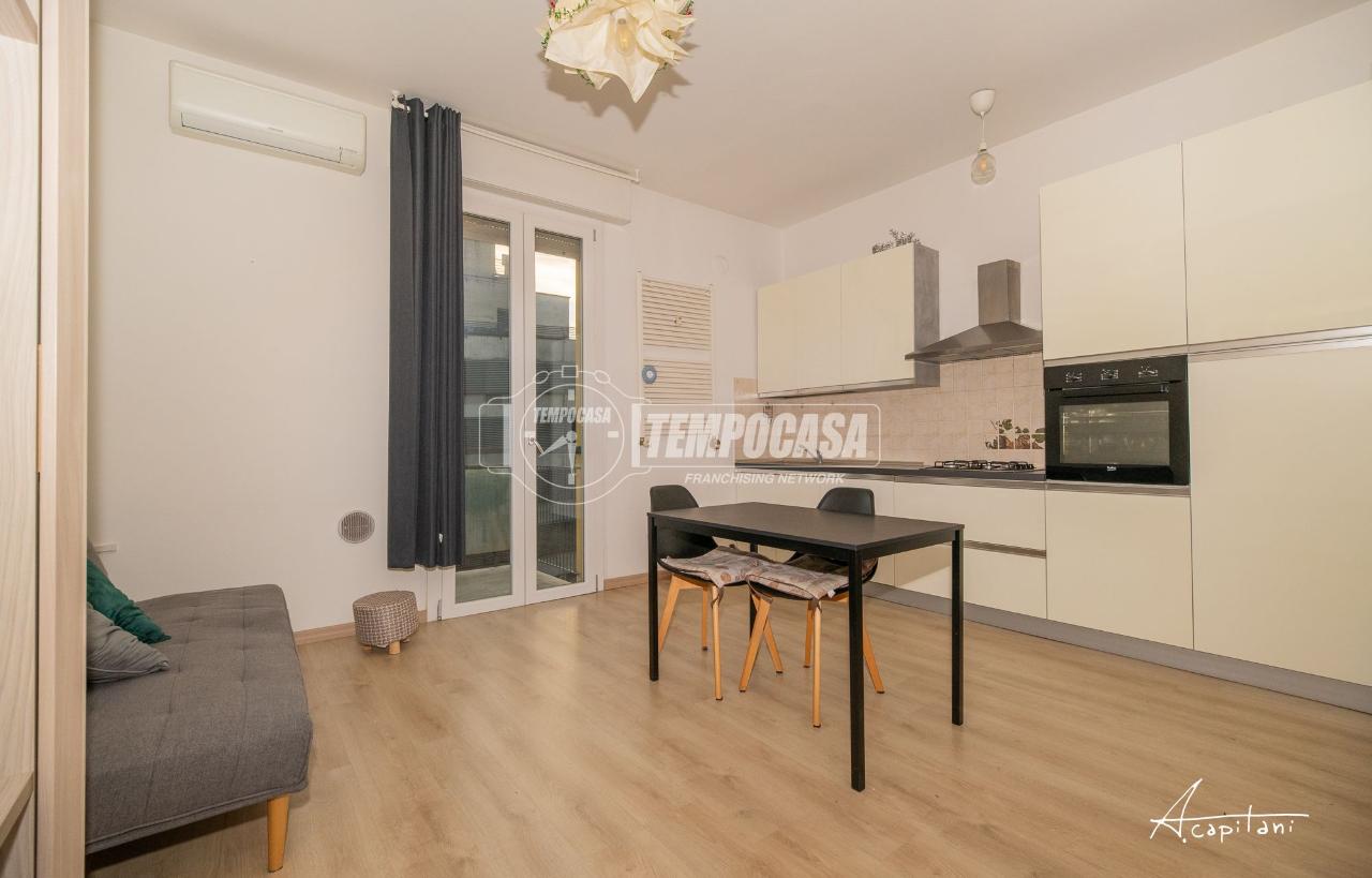 appartamento in vendita a Modena in zona Crocetta