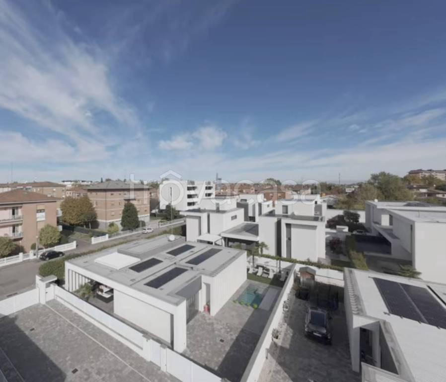 casa indipendente in vendita a Modena in zona Crocetta