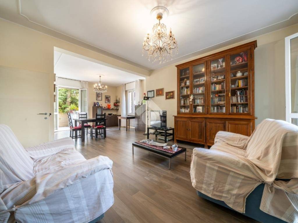 casa indipendente in vendita a Modena in zona Buon Pastore