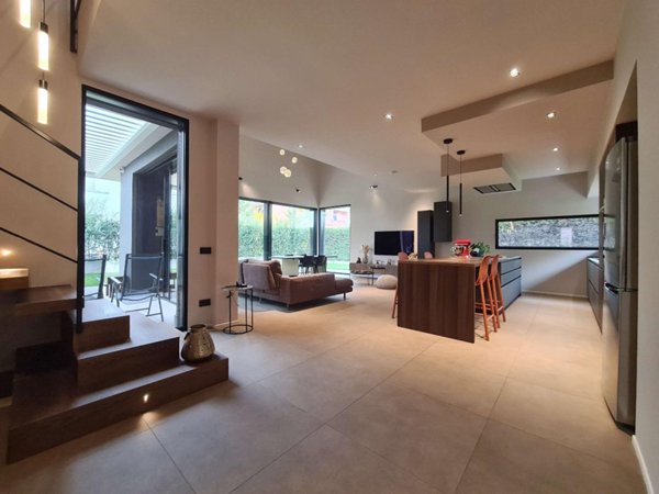 casa indipendente in vendita a Modena in zona Buon Pastore