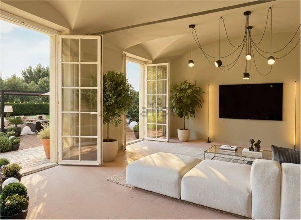 appartamento in vendita a Modena in zona Centro Storico