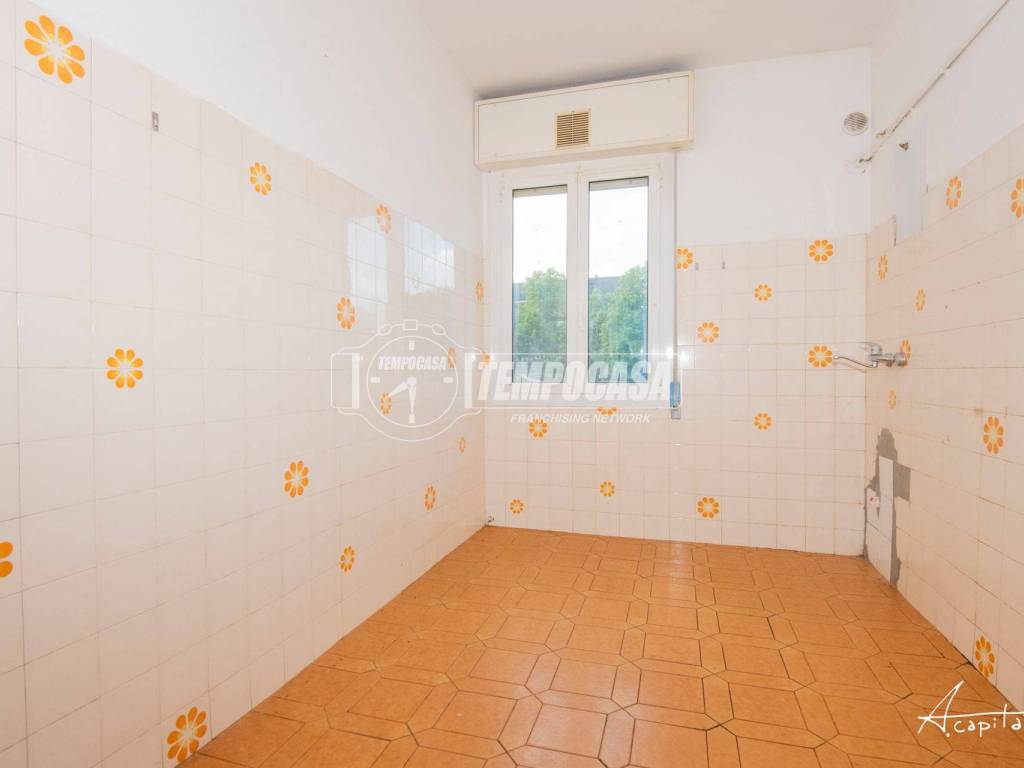 appartamento in vendita a Modena in zona Crocetta