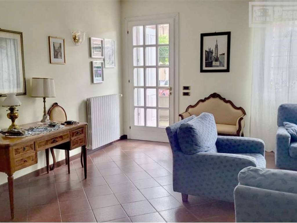 casa indipendente in vendita a Modena in zona Crocetta