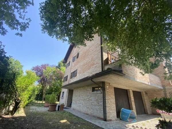 casa indipendente in vendita a Modena in zona Sant'Agnese