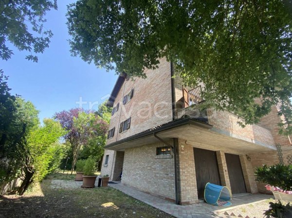 casa indipendente in vendita a Modena in zona Sant'Agnese