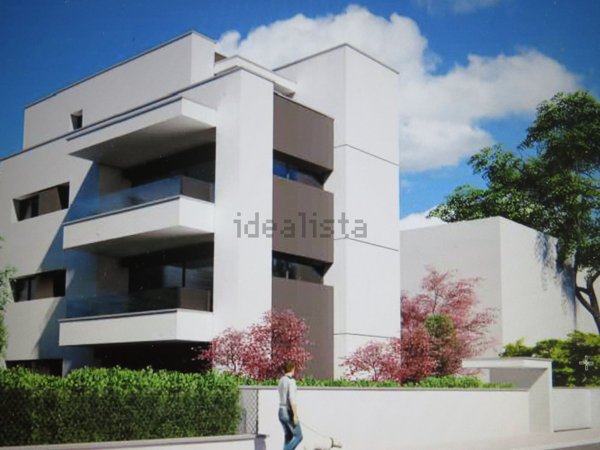 appartamento in vendita a Modena in zona Amendola