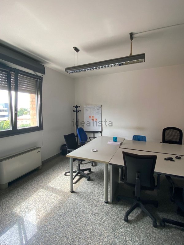 ufficio in vendita a Modena in zona San Faustino