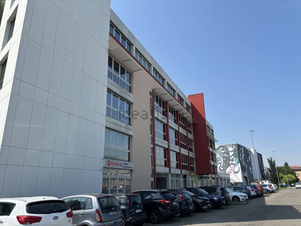 ufficio in vendita a Modena