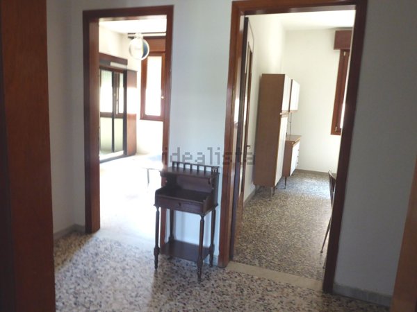 appartamento in vendita a Modena in zona Amendola