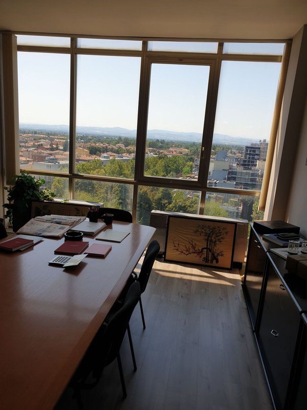 ufficio in vendita a Modena in zona San Faustino