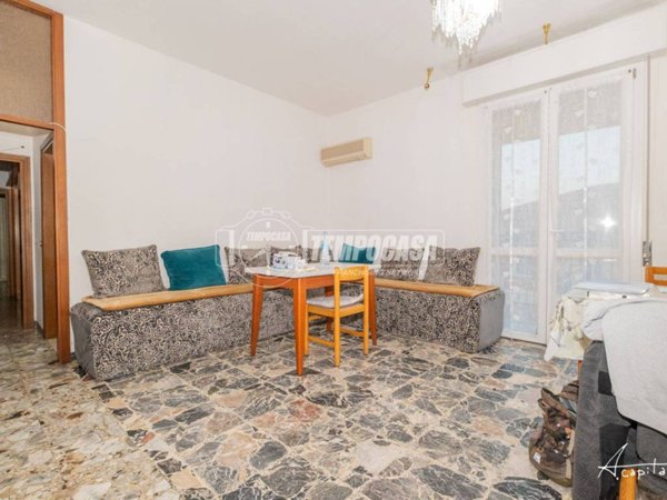 appartamento in vendita a Modena in zona Madonnina / Quattro Ville