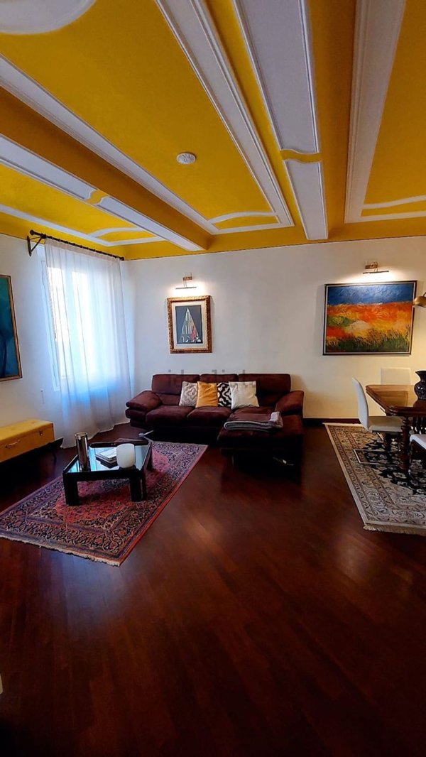 appartamento in vendita a Modena in zona Centro Storico