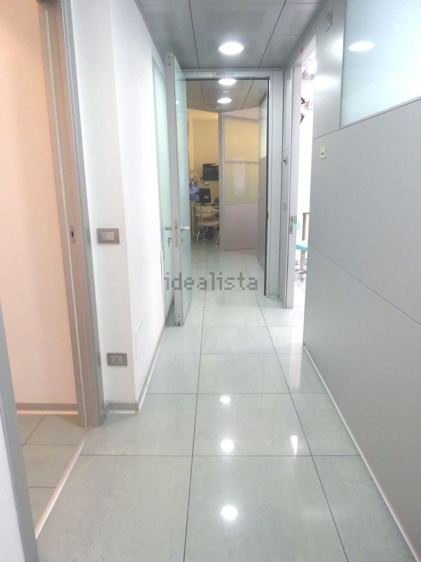 ufficio in vendita a Modena in zona San Lazzaro / Modena Est