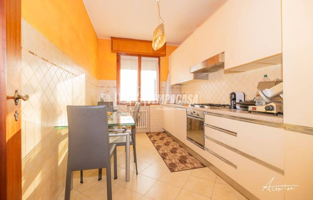 appartamento in vendita a Modena in zona San Lazzaro / Modena Est