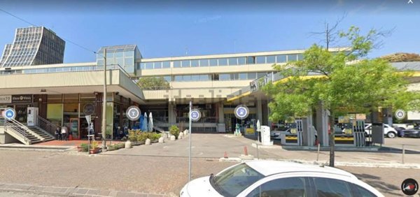 ufficio in vendita a Modena in zona San Faustino