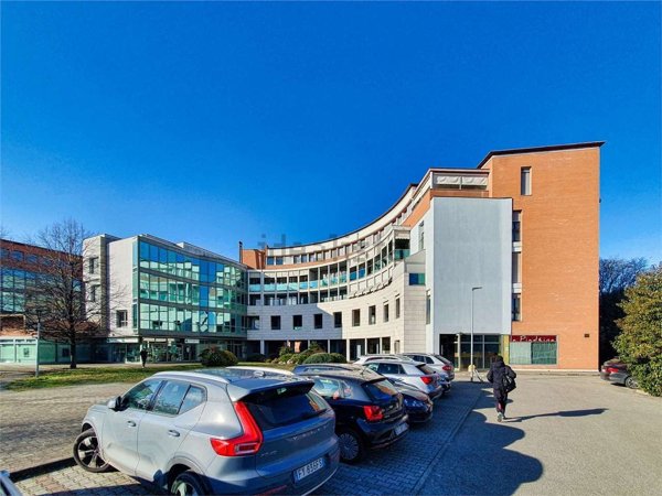 negozio in vendita a Modena in zona San Faustino