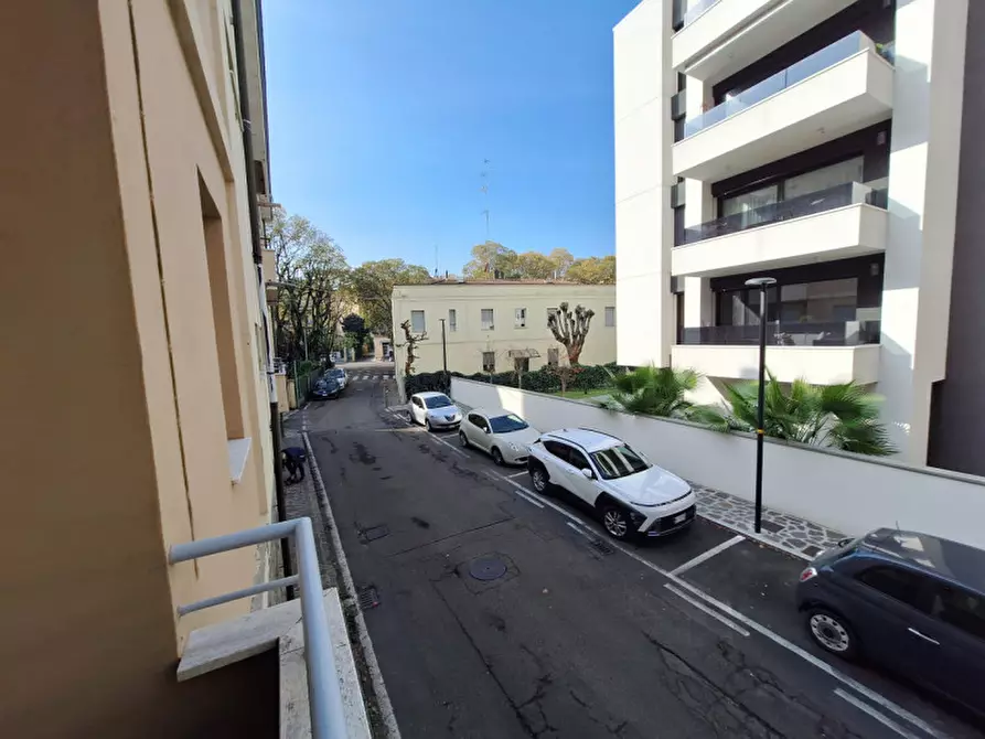 appartamento in vendita a Modena in zona Centro Storico