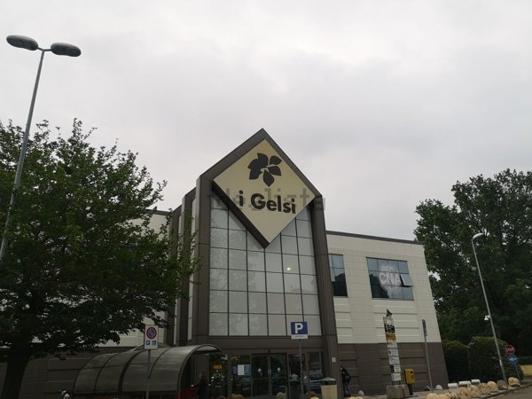 ufficio in vendita a Modena