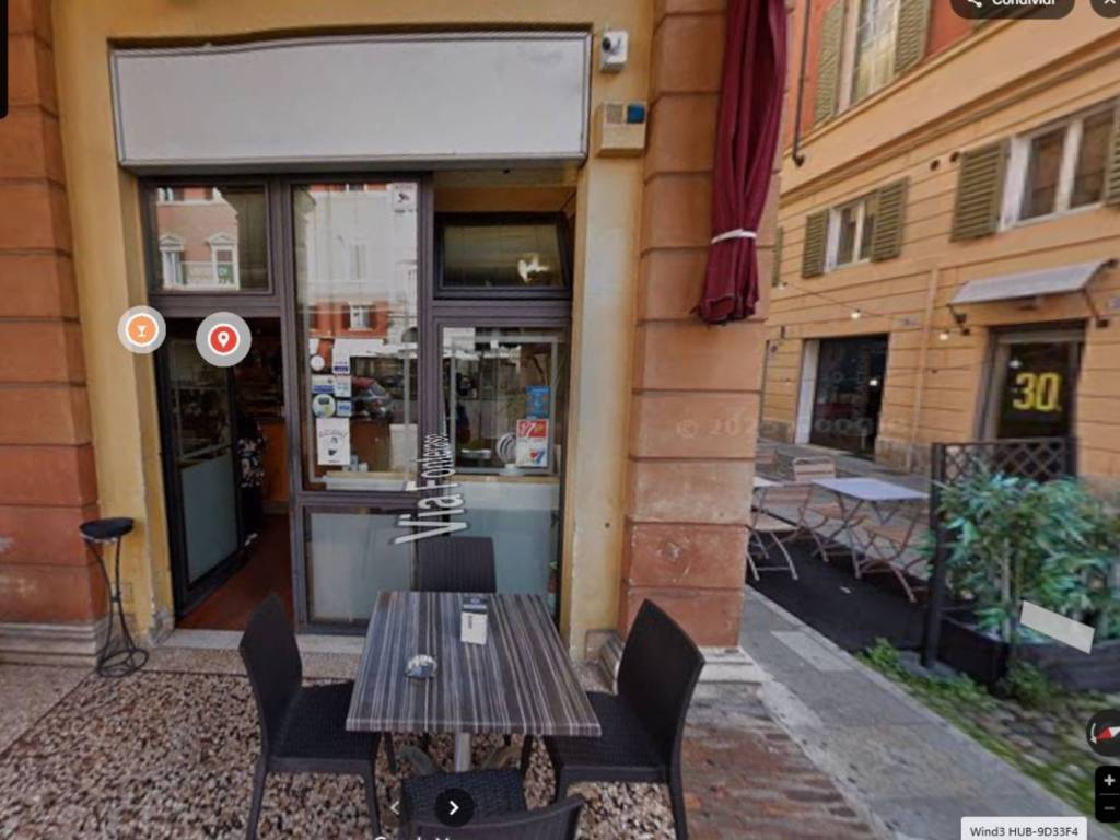 negozio in vendita a Modena in zona Centro Storico