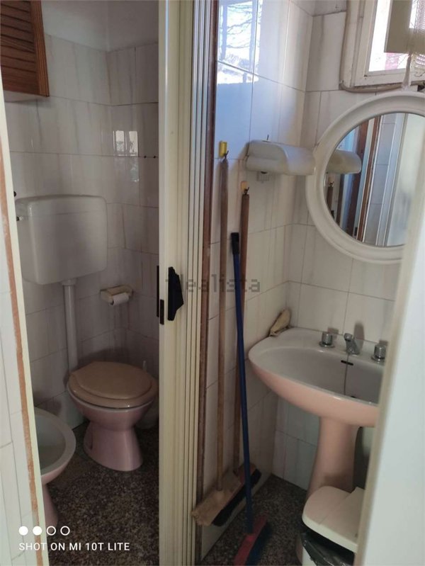 locale commerciale in vendita a Modena in zona Buon Pastore