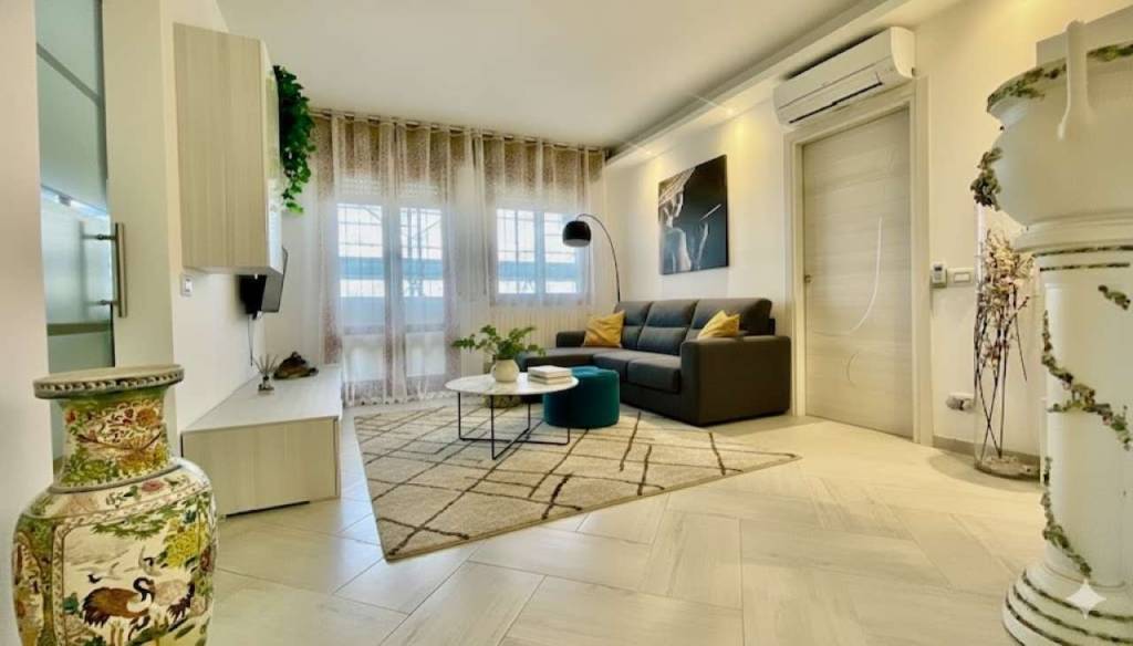 appartamento in vendita a Modena in zona Crocetta