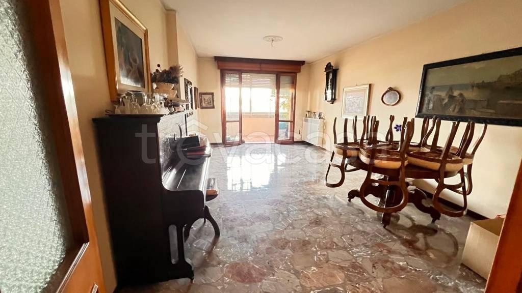 appartamento in vendita a Modena