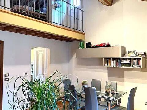 appartamento in vendita a Modena in zona Centro Storico
