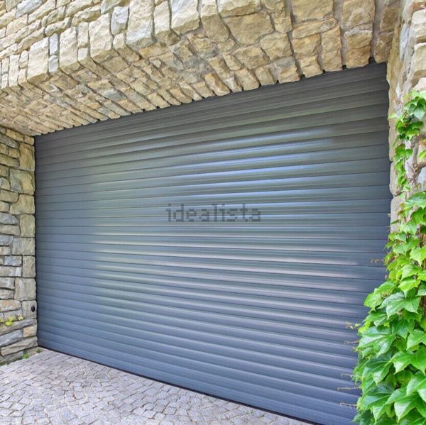 negozio in vendita a Modena in zona Amendola