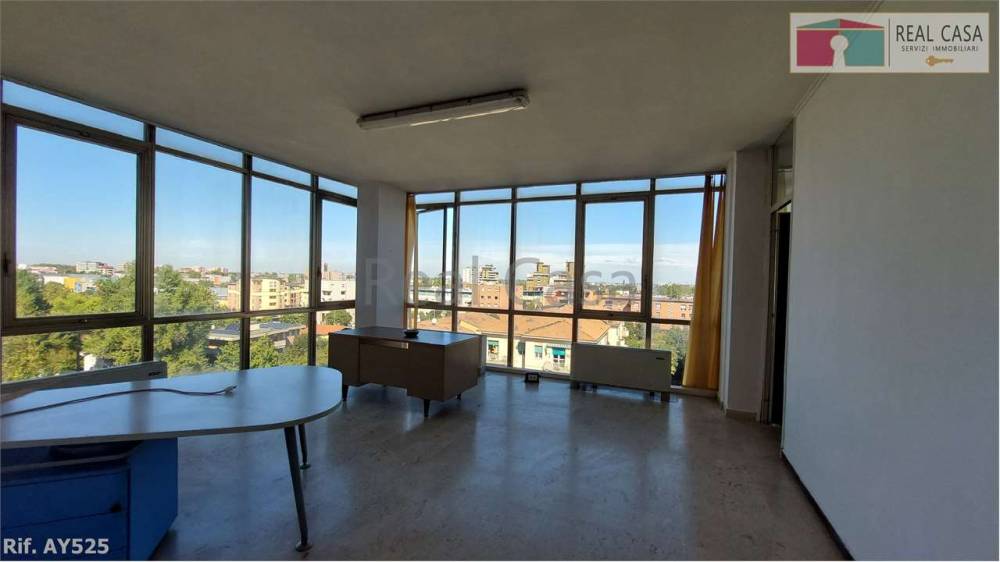 ufficio in vendita a Modena