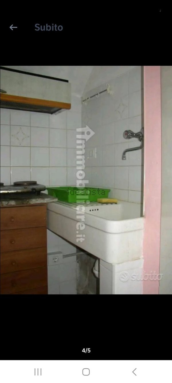 locale di sgombero in vendita a Modena in zona Centro Storico