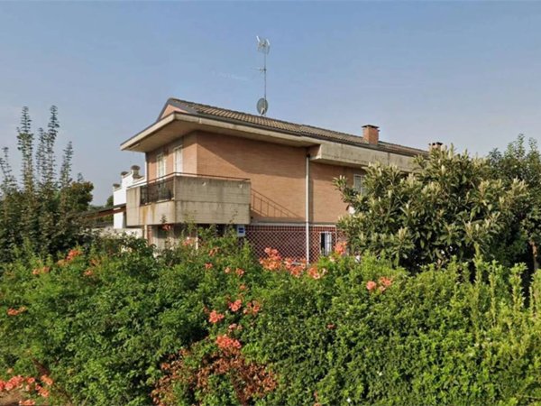 appartamento in vendita a Modena in zona Madonnina / Quattro Ville