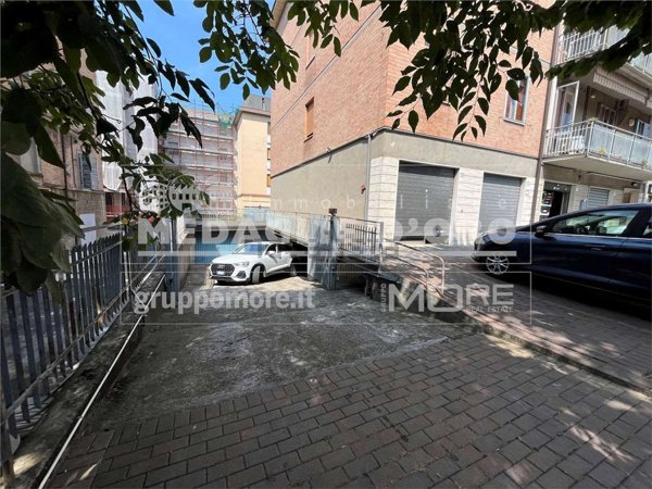 ufficio in vendita a Modena