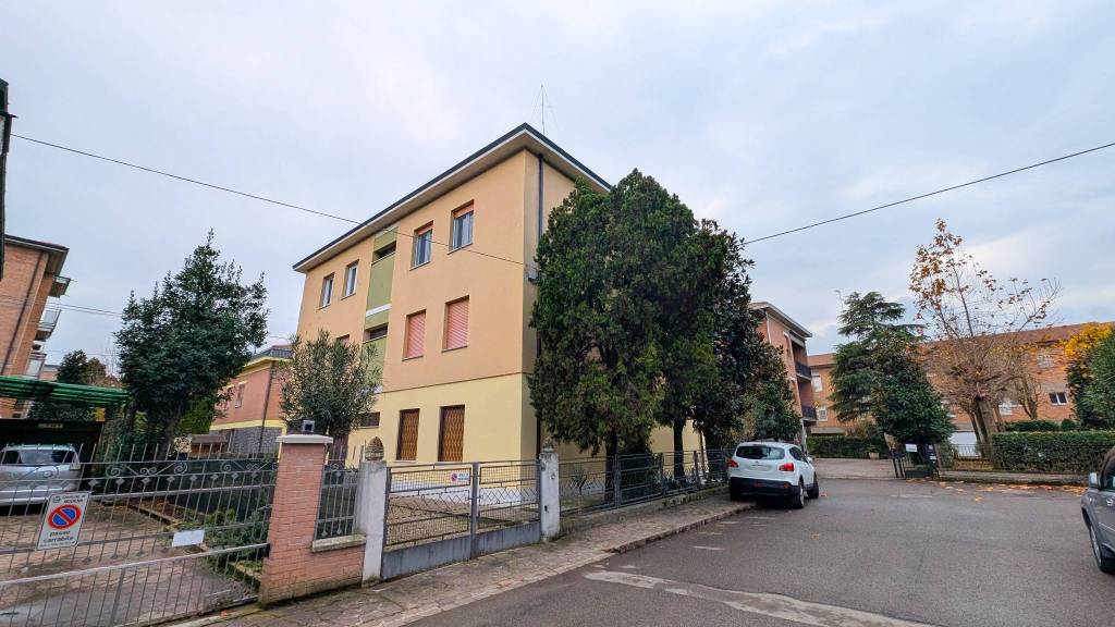 appartamento in vendita a Modena in zona Buon Pastore