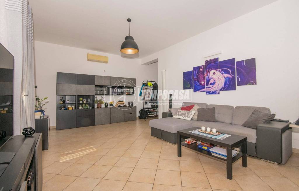 appartamento in vendita a Modena in zona San Lazzaro / Modena Est