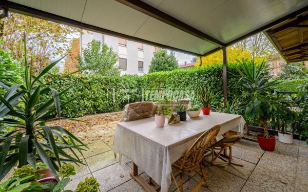 casa indipendente in vendita a Modena in zona San Faustino