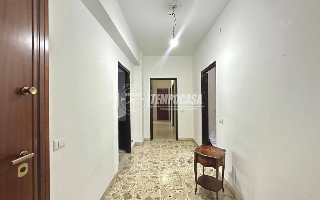 appartamento in vendita a Modena in zona Crocetta