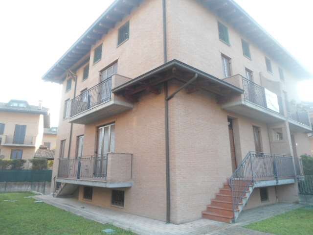 casa indipendente in vendita a Modena in zona Cognento