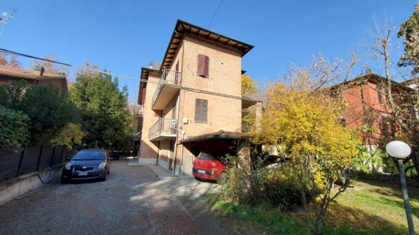 casa indipendente in vendita a Modena in zona San Faustino