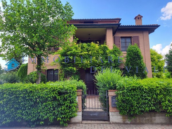 casa indipendente in vendita a Modena in zona Marzaglia