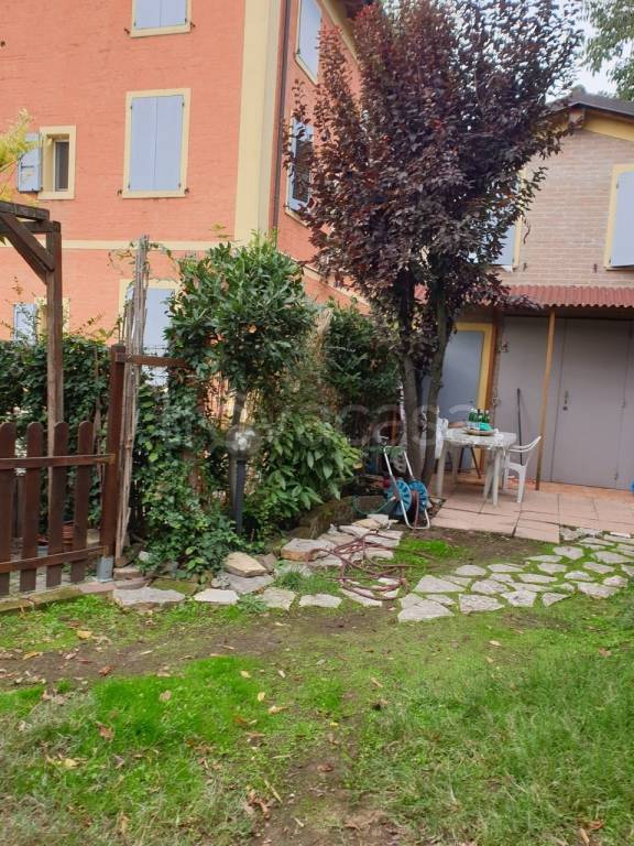 appartamento in vendita a Modena in zona Crocetta