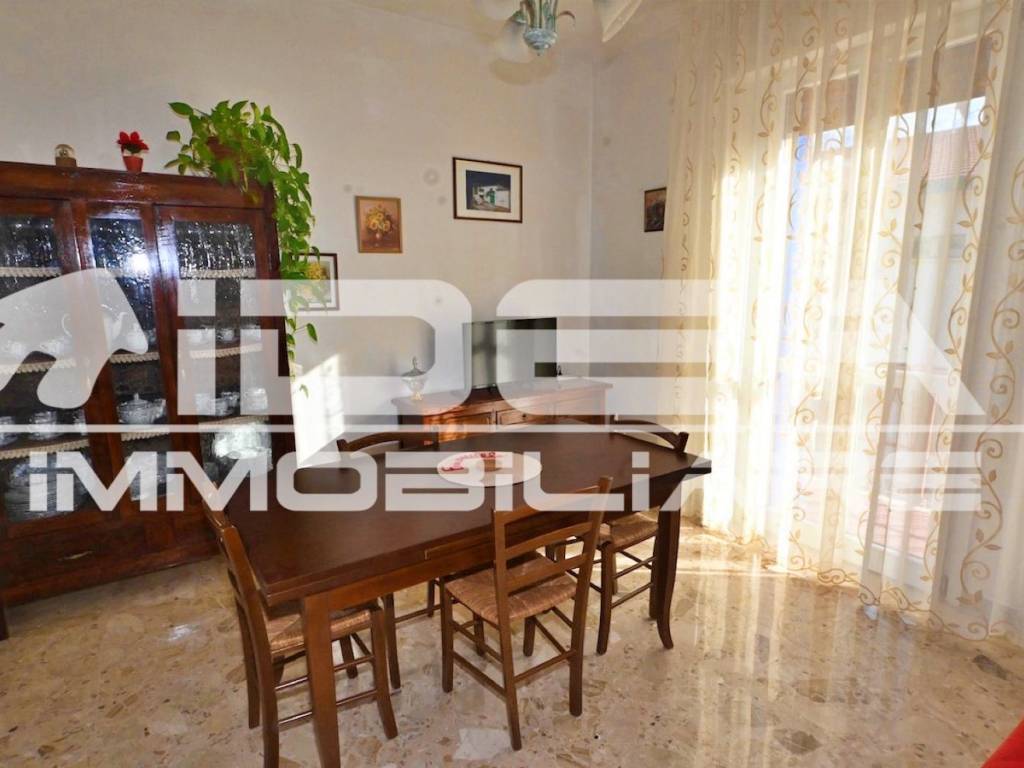 appartamento in vendita a Modena in zona Vaciglio