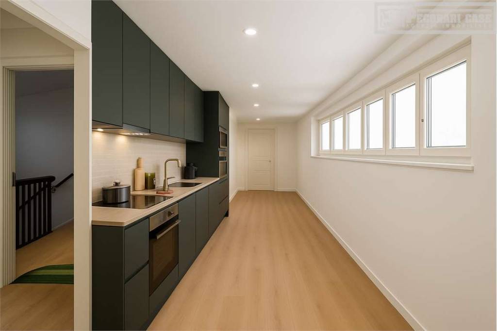 appartamento in vendita a Modena in zona Madonnina / Quattro Ville