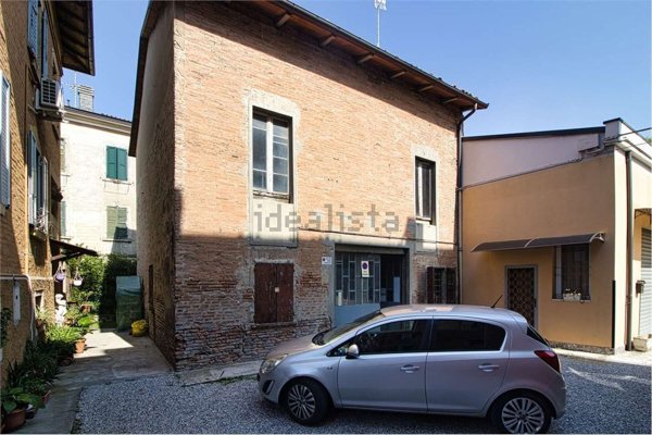 casa indipendente in vendita a Modena