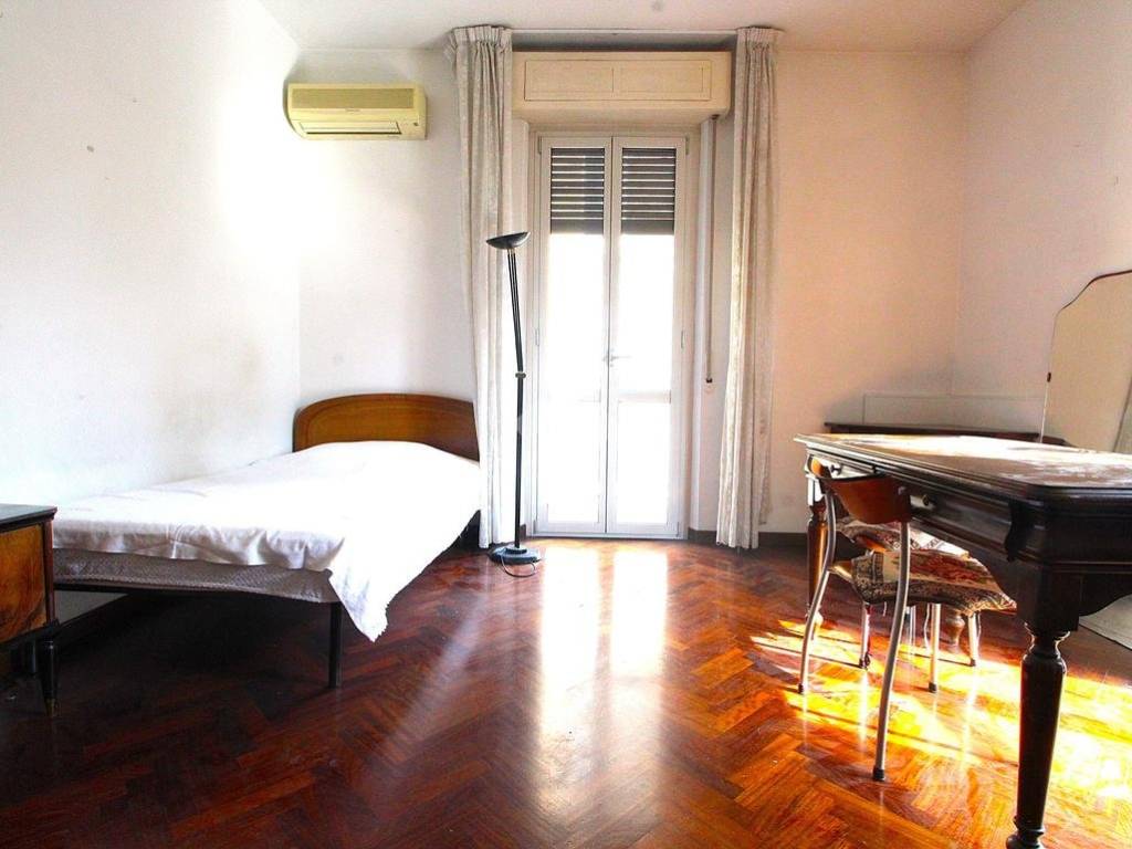 appartamento in vendita a Modena in zona Centro Storico