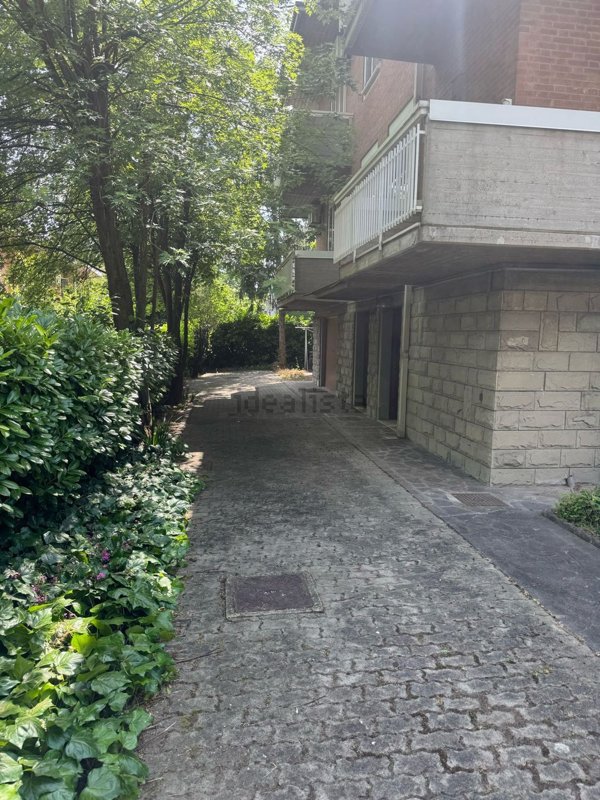 casa indipendente in vendita a Modena in zona San Faustino