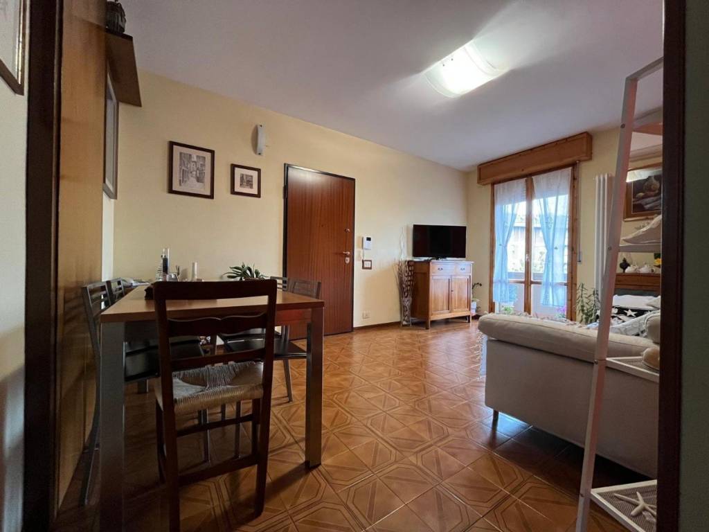 appartamento in vendita a Modena in zona Crocetta