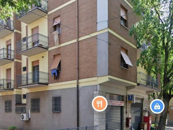 negozio in vendita a Modena in zona San Lazzaro / Modena Est