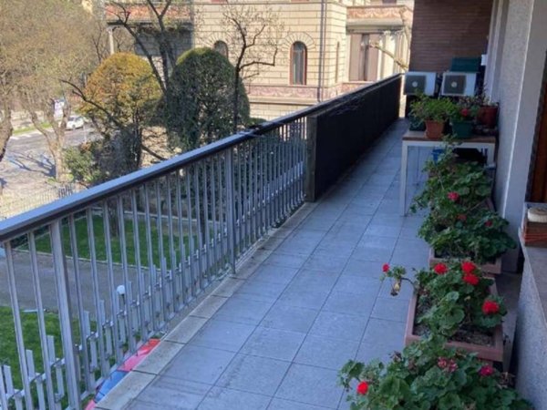 appartamento in vendita a Modena in zona Centro Storico