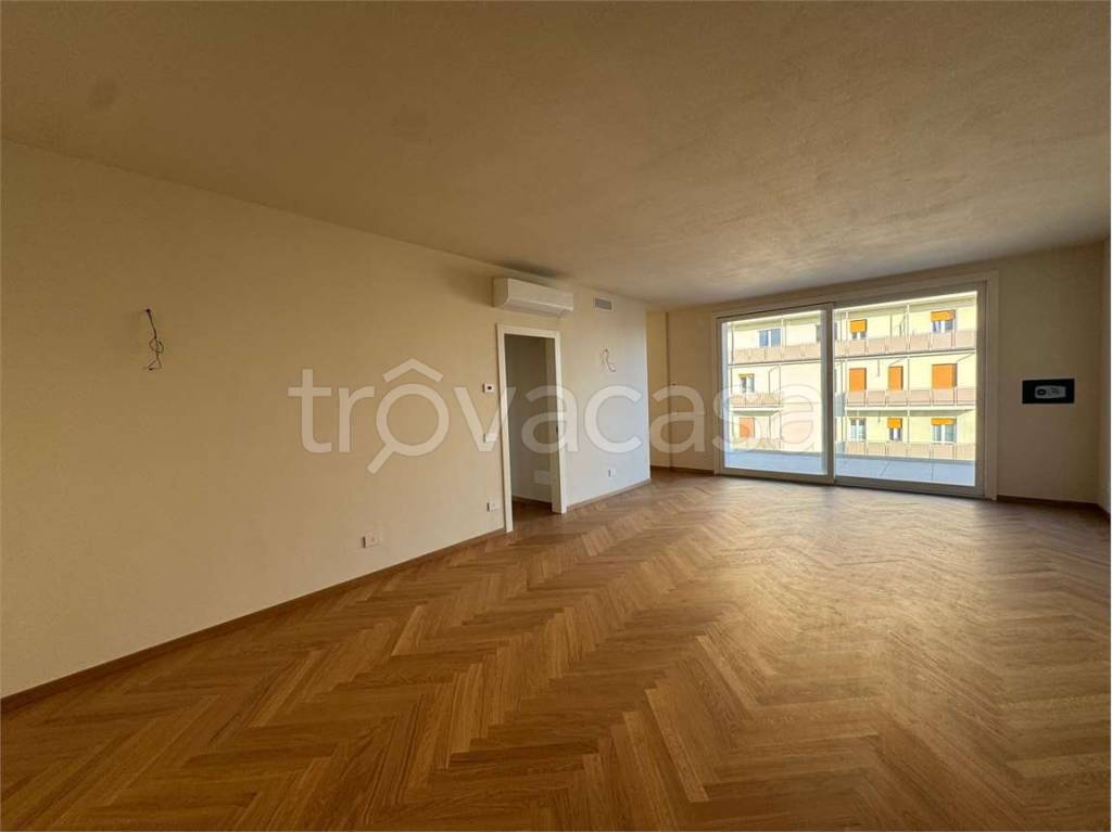 appartamento in vendita a Modena in zona Buon Pastore