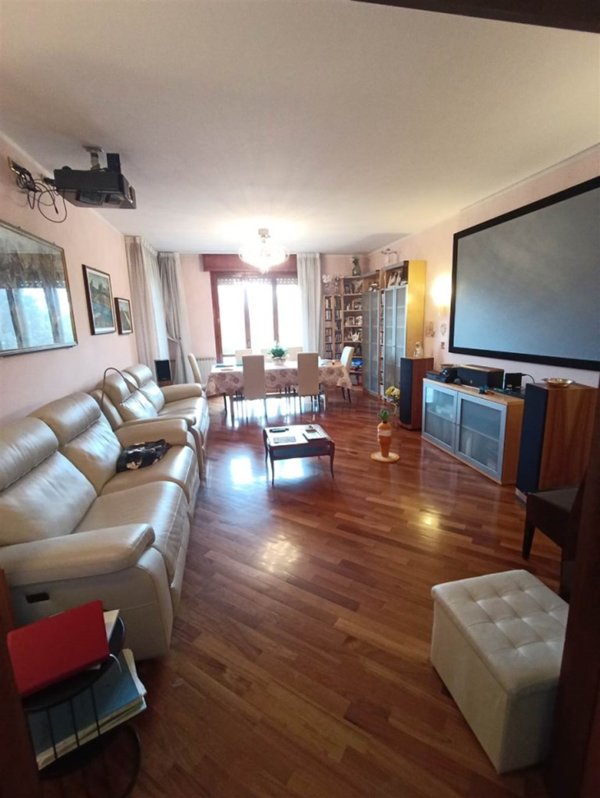 appartamento in vendita a Modena